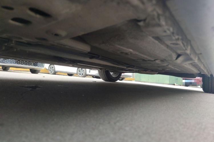 Used Luxgen 5 2015 1.8T Automatic ZhiZun Model Chassis Front Left