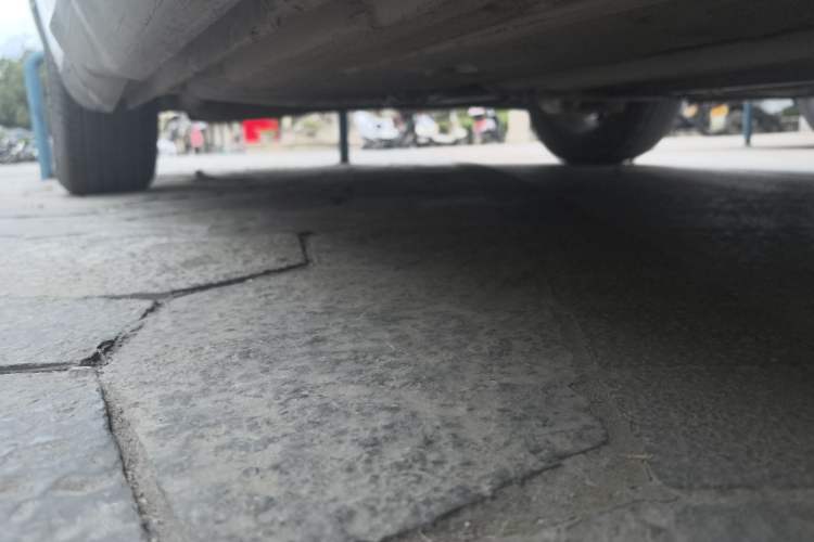 Used Luxgen 5 2015 1.8T Automatic ZhiZun Model Chassis Front Right