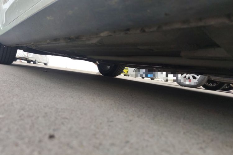 Used Luxgen 5 2015 1.8T Automatic ZhiZun Model Chassis Front Right