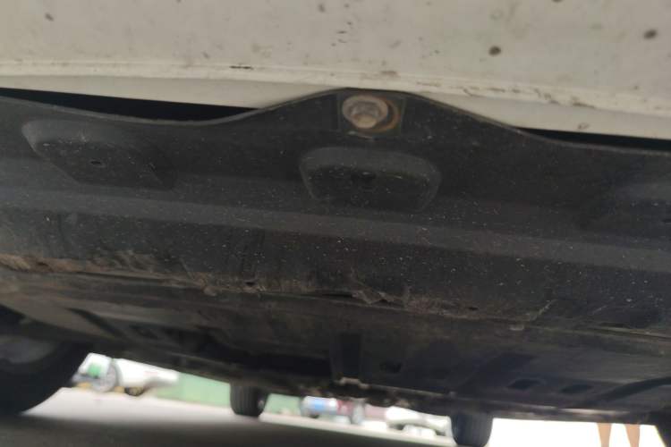 Used Luxgen 5 2015 1.8T Automatic ZhiZun Model Chassis Front