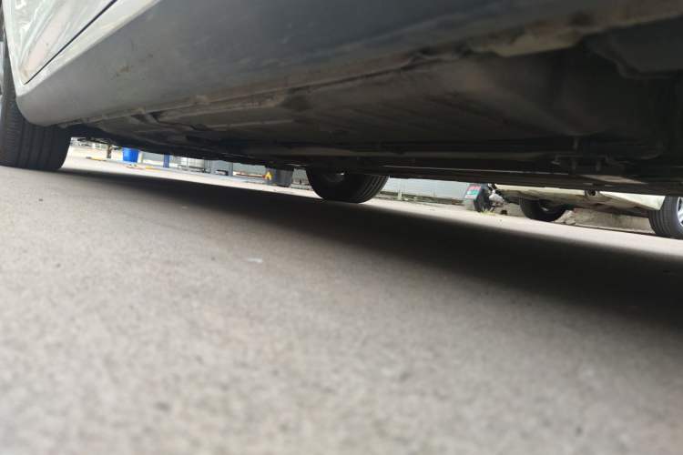 Used Luxgen 5 2015 1.8T Automatic ZhiZun Model Chassis Rear Left