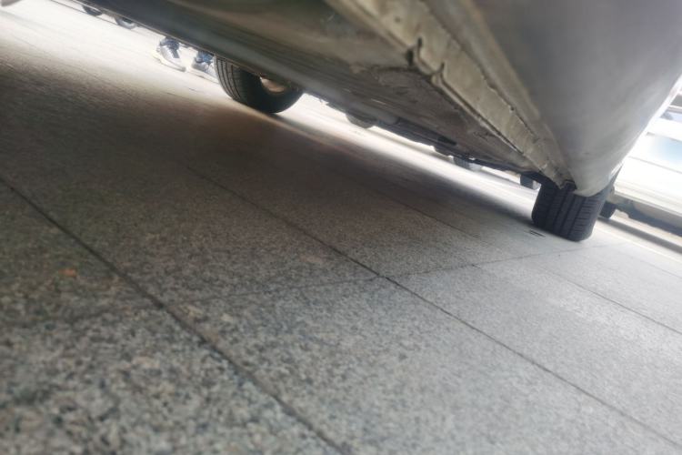 Used Luxgen 5 2015 1.8T Automatic ZhiZun Model Chassis Rear Right