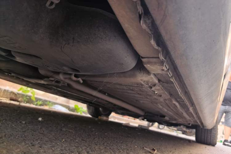Used Luxgen 5 2015 1.8T Automatic ZhiZun Model Chassis Rear Right