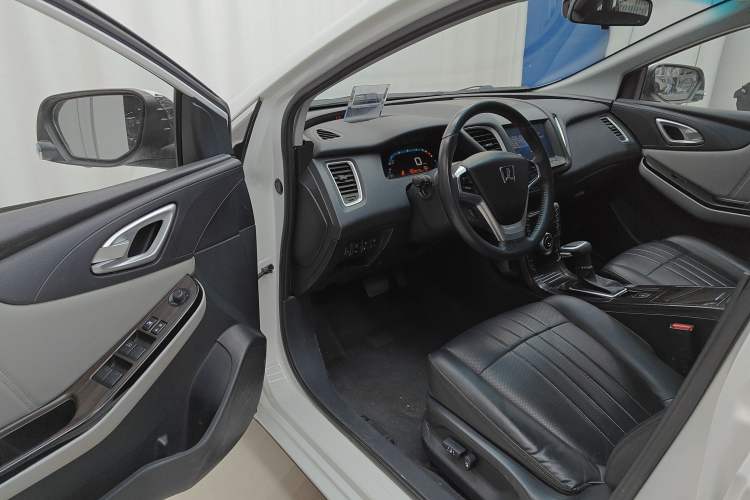 Used Luxgen 5 2015 1.8T Automatic Flagship Model Driver Seat