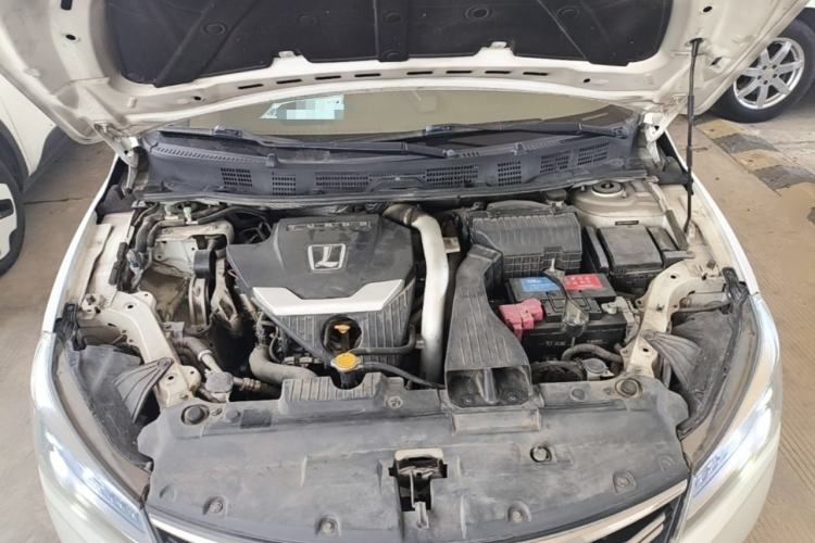 Used Luxgen 5 2015 1.8T Automatic Smart Model Engine Bay