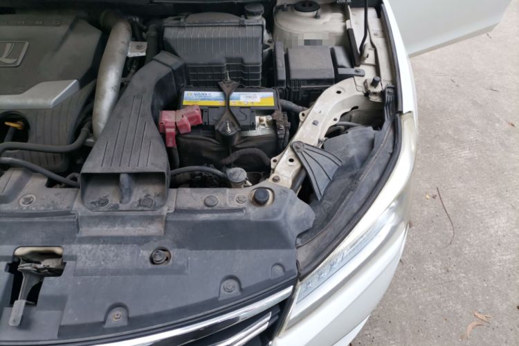 Used Luxgen 5 2015 1.8T Automatic ZhiZun Model Engine Bay Left