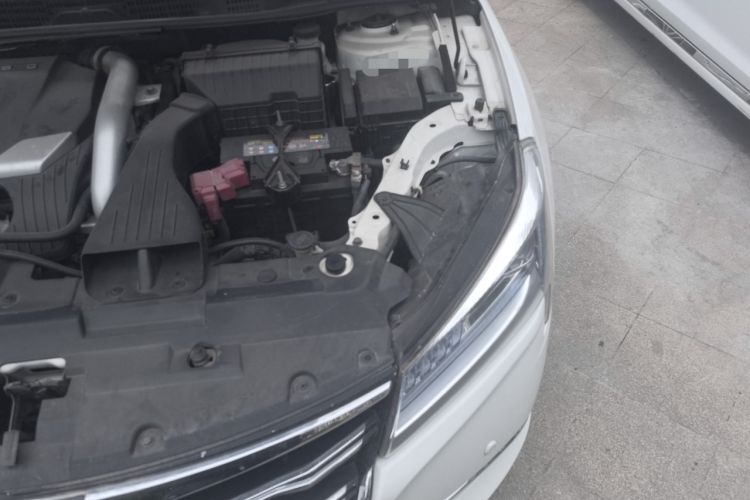 Used Luxgen 5 2015 1.8T Automatic ZhiZun Model Engine Bay Left