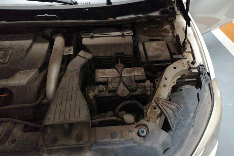 Used Luxgen 5 2015 1.8T Automatic Flagship Model Engine Bay Left