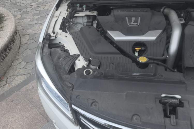 Used Luxgen 5 2015 1.8T Automatic ZhiZun Model Engine Bay Right