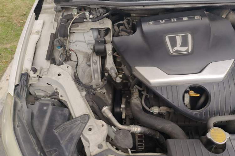 Used Luxgen 5 2015 1.8T Automatic Smart Model Engine Bay Right
