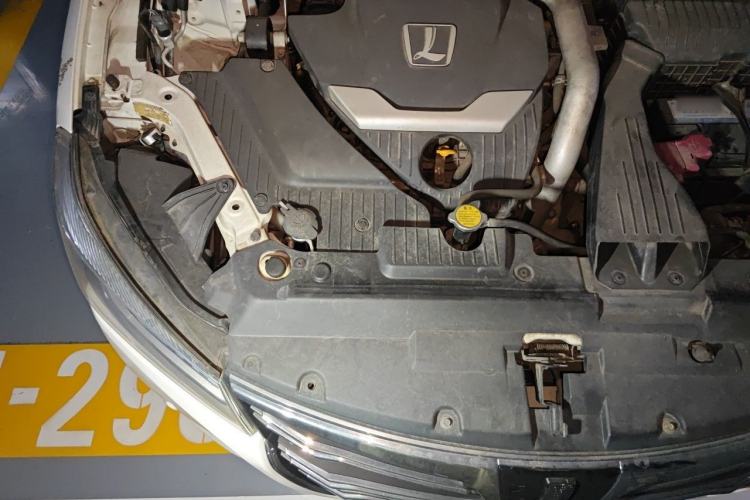 Used Luxgen 5 2015 1.8T Automatic ZhiZun Model Engine Bay Right