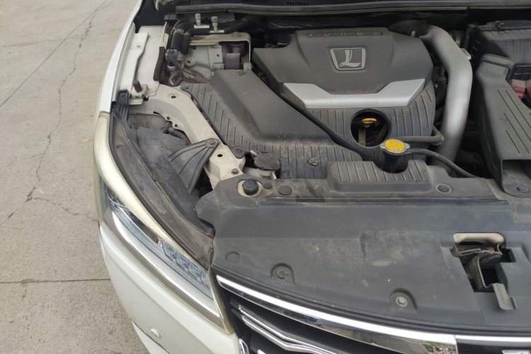 Used Luxgen 5 2015 1.8T Automatic ZhiZun Model Engine Bay Right