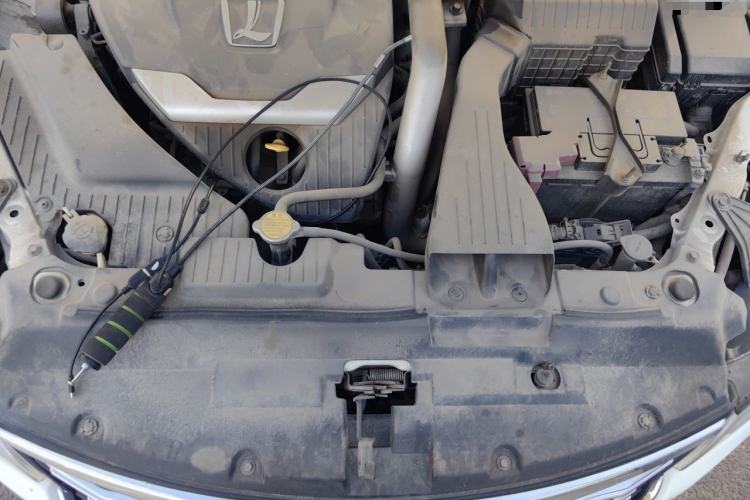 Used Luxgen 5 2015 1.8T Automatic Flagship Model Engine Bay