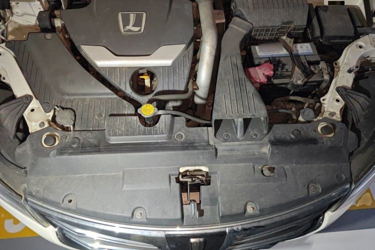 Used Luxgen 5 2015 1.8T Automatic ZhiZun Model Engine Bay