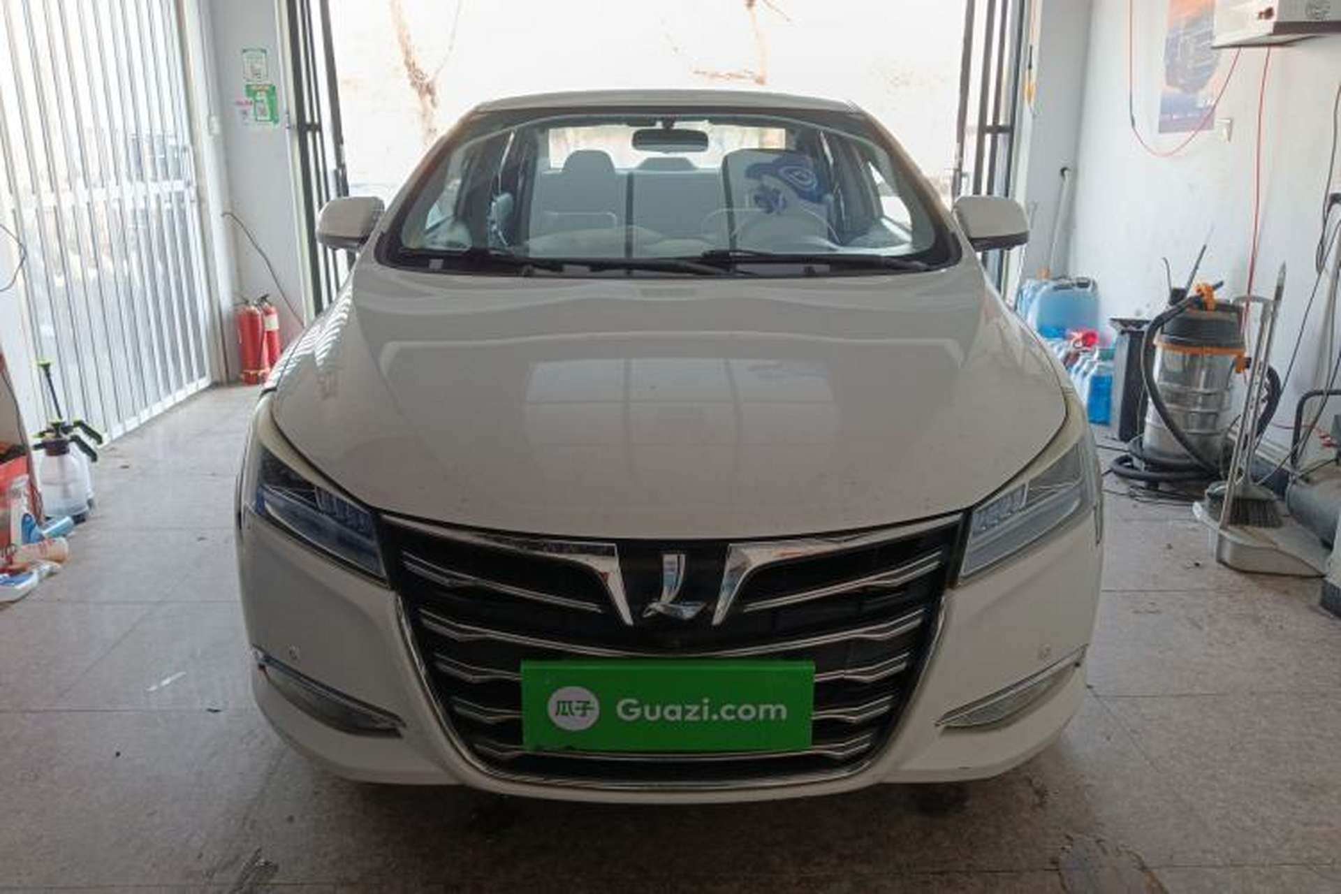 Used Luxgen 5 2015 1.8T Automatic ZhiZun Model Front