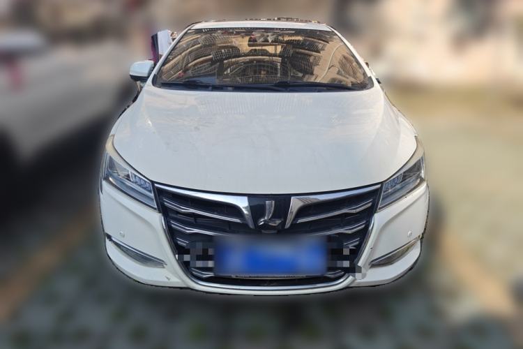 Used Luxgen 5 2015 1.8T Automatic ZhiZun Model Front