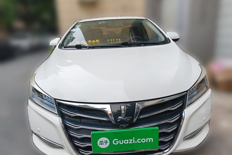 Used Luxgen 5 2015 1.8T Automatic ZhiZun Model Front