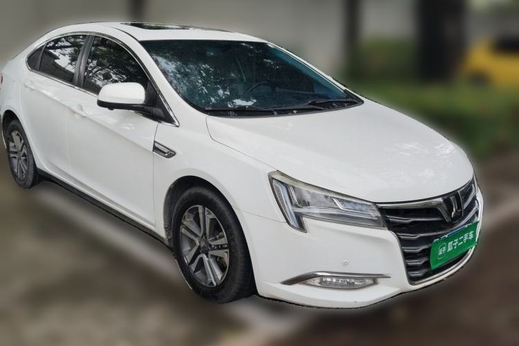Used Luxgen 5 2015 1.8T Automatic ZhiZun Model Front Right 45 Deg
