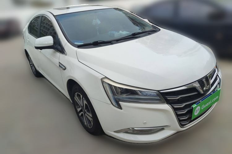 Used Luxgen 5 2015 1.8T Automatic ZhiZun Model Front Right 45 Deg