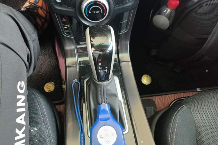 Used Luxgen 5 2015 1.8T Automatic Smart Model Gear Lever