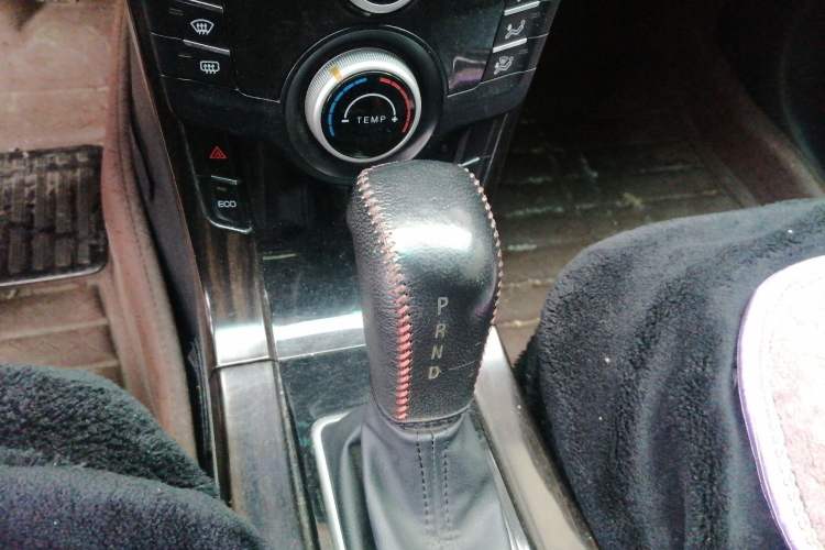 Used Luxgen 5 2015 1.8T Automatic Smart Model Gear Lever