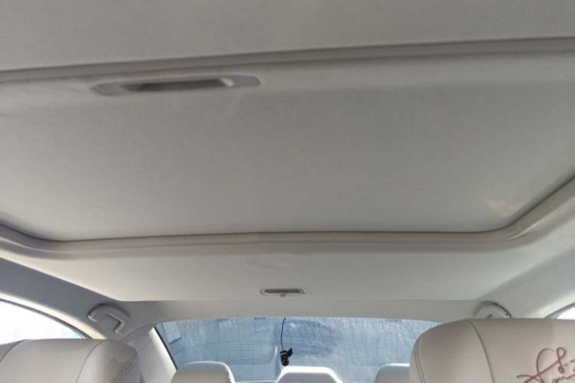 Used Luxgen 5 2015 1.8T Automatic ZhiZun Model Headliner