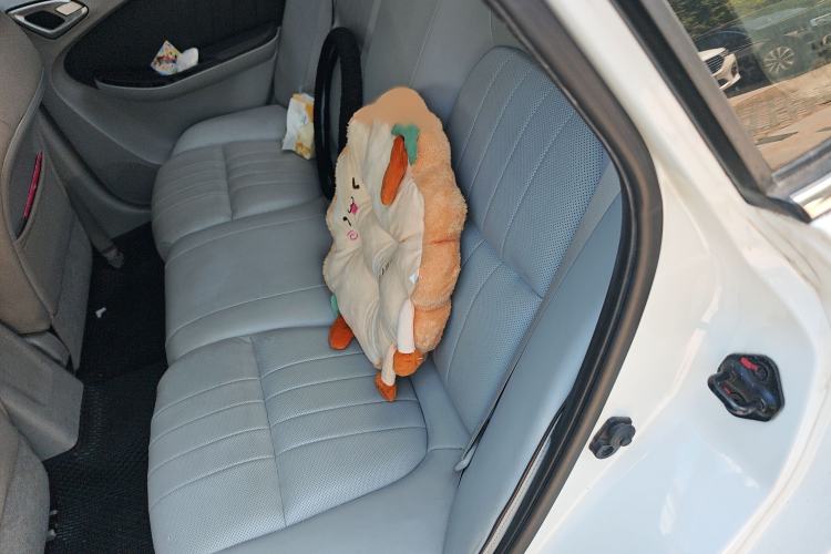 Used Luxgen 5 2015 1.8T Automatic ZhiZun Model Interior 4