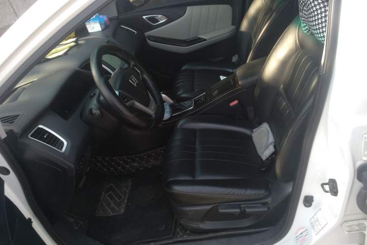 Used Luxgen 5 2015 1.8T Automatic ZhiZun Model Left Front Seat