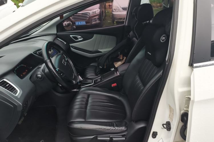 Used Luxgen 5 2015 1.8T Automatic ZhiZun Model Left Front Seat