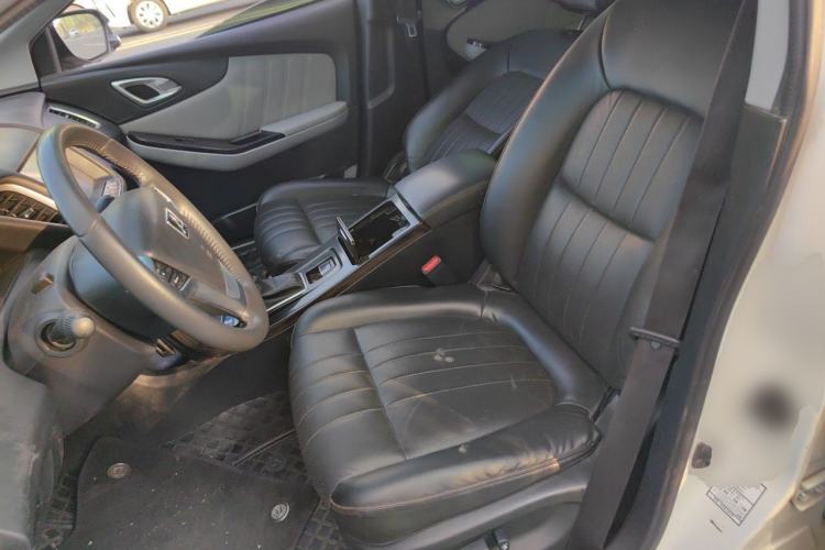 Used Luxgen 5 2015 1.8T Automatic Flagship Model Left Front Seat