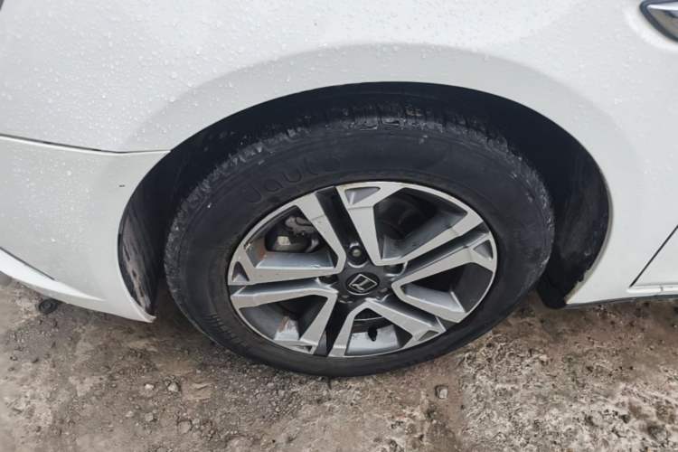 Used Luxgen 5 2015 1.8T Automatic ZhiZun Model Left Front Wheel Hub