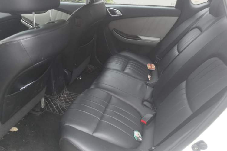 Used Luxgen 5 2015 1.8T Automatic ZhiZun Model Left Rear Seat