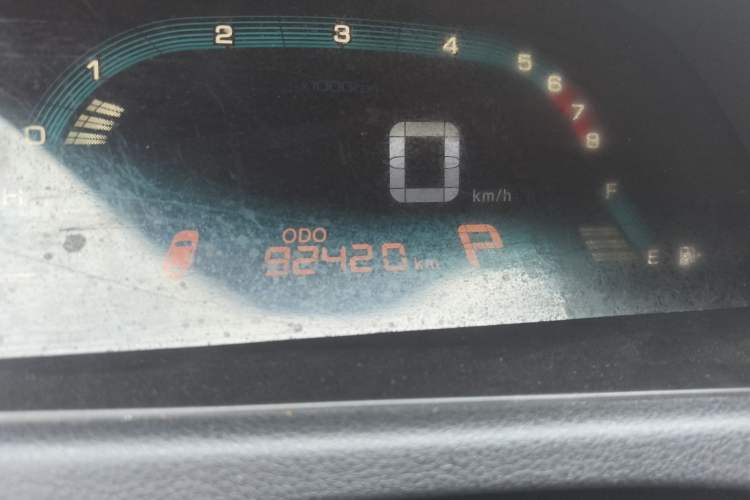 Used Luxgen 5 2015 1.8T Automatic ZhiZun Model Odometer Close Up