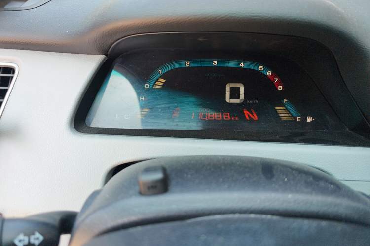 Used Luxgen 5 2015 1.8T Automatic ZhiZun Model Odometer Close Up