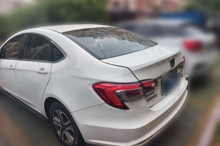 Used Luxgen 5 2015 1.8T Automatic ZhiZun Model Rear Left 45 Deg