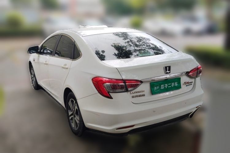 Used Luxgen 5 2015 1.8T Automatic ZhiZun Model Rear Left 45 Deg