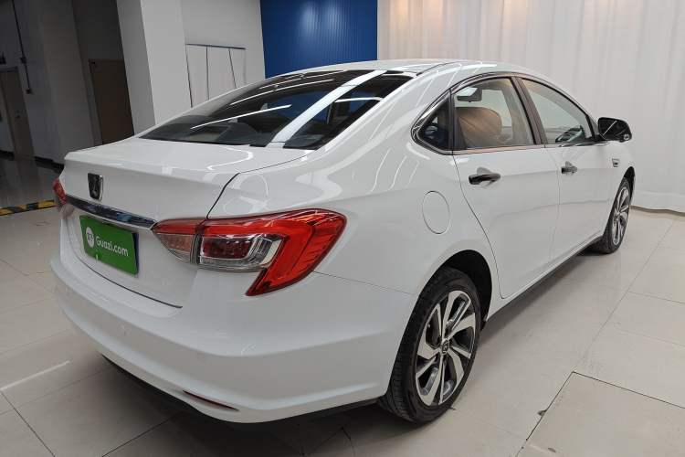 Used Luxgen 5 2015 1.8T Automatic Flagship Model Rear Right 45 Deg