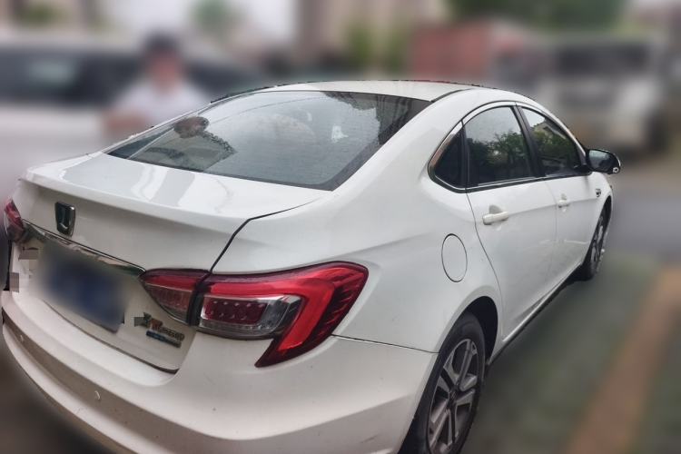 Used Luxgen 5 2015 1.8T Automatic ZhiZun Model Rear Right 45 Deg