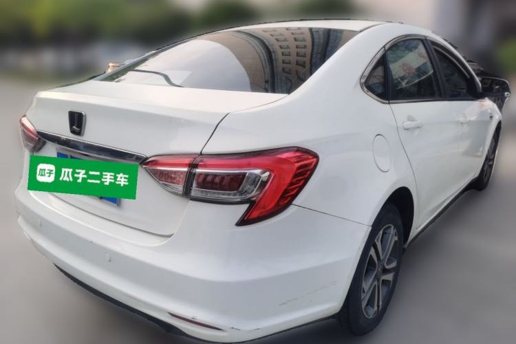 Used Luxgen 5 2015 1.8T Automatic ZhiZun Model Rear Right 45 Deg