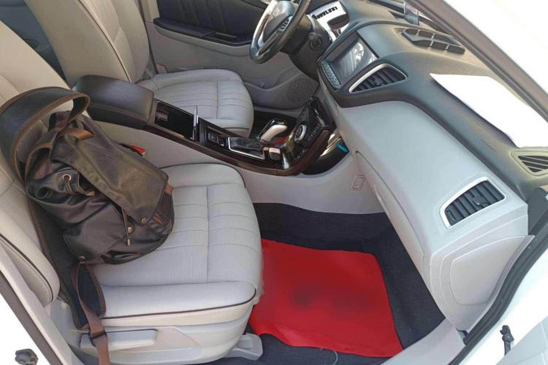 Used Luxgen 5 2015 1.8T Automatic ZhiZun Model Right Front Seat