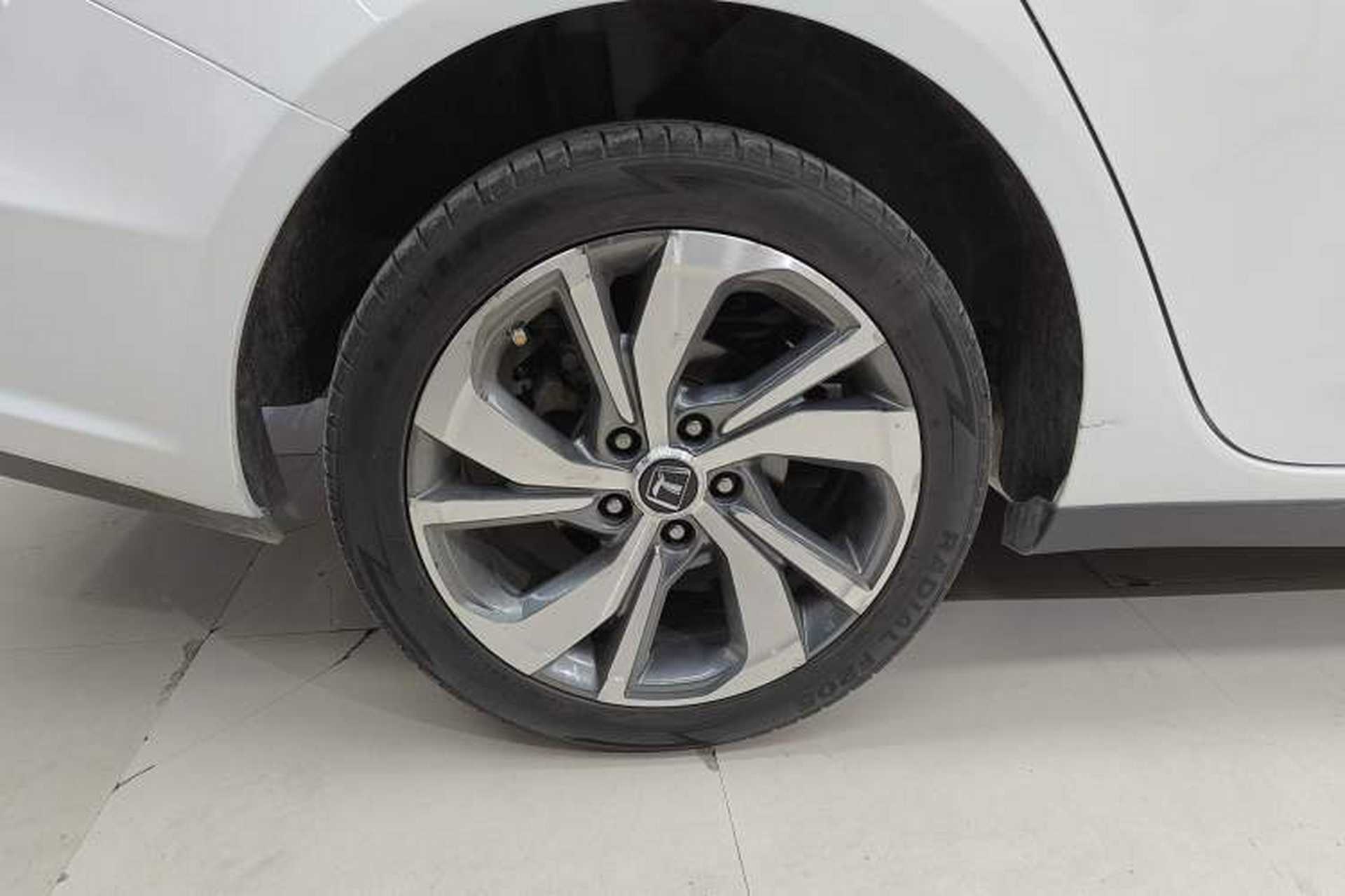 Used Luxgen 5 2015 1.8T Automatic Flagship Model Right Rear Wheel Hub