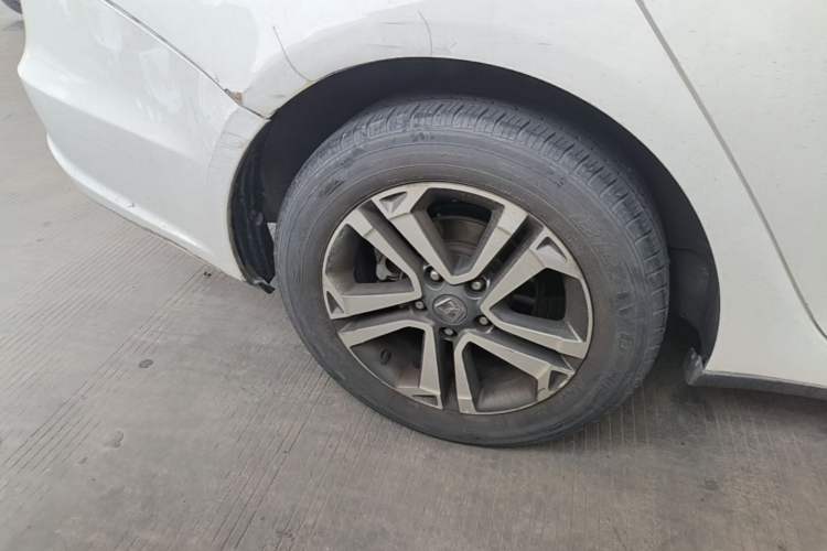 Used Luxgen 5 2015 1.8T Automatic Smart Model Right Rear Wheel Hub