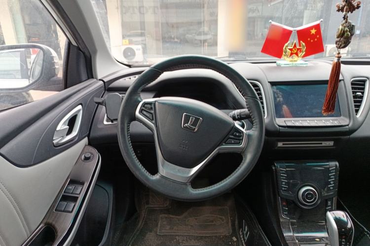 Used Luxgen 5 2015 1.8T Automatic ZhiZun Model Steering Wheel