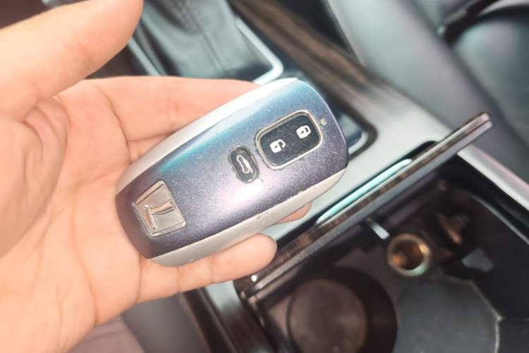Used Luxgen 5 2015 1.8T Automatic ZhiZun Model Vehicle Key