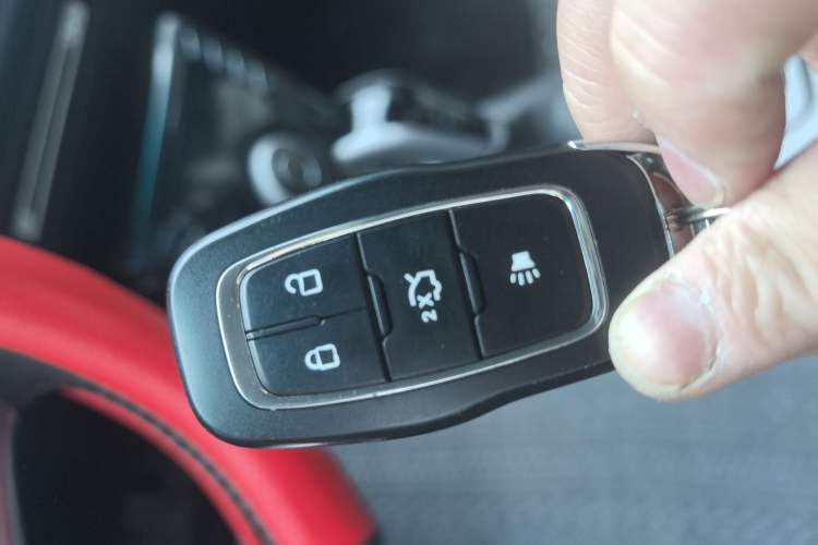 Used Luxgen 5 2015 1.8T Automatic ZhiZun Model Vehicle Key