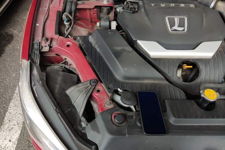 Used Luxgen 5 2016 1.8T Automatic ZhiZun Model Engine Bay Right