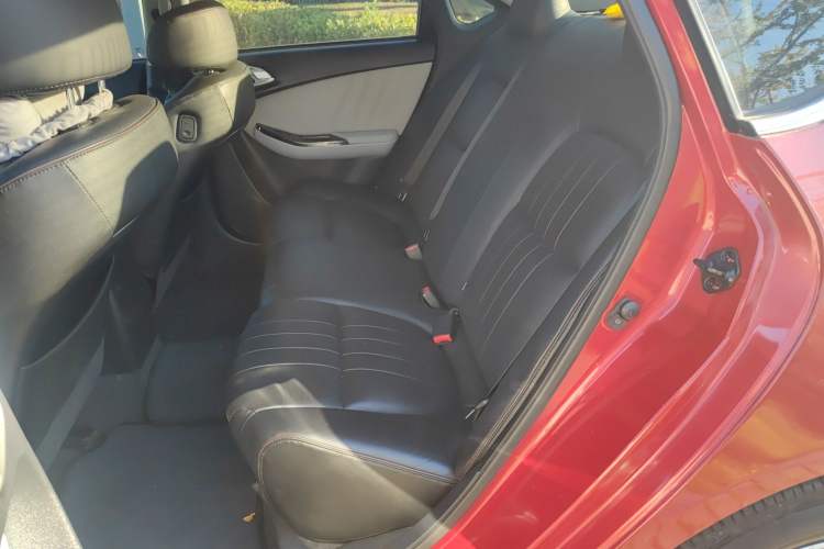 Used Luxgen 5 2016 1.8T Automatic Smart Sunroof Edition Interior 1
