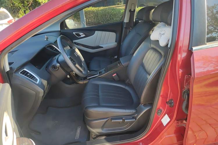 Used Luxgen 5 2016 1.8T Automatic Smart Sunroof Edition Left Front Seat