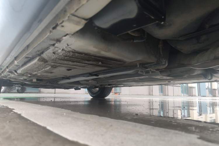 Used Luxgen 5 2016 1.8T Automatic ZhiZun Model Chassis Rear Left