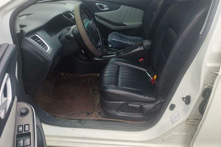 Used Luxgen 5 2016 1.8T Automatic ZhiZun Model Left Front Seat
